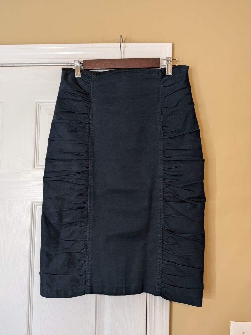 Nanette Lepore Vintage Y2K Black Ruched Pencil Skirt Size 10 Dark Feminine